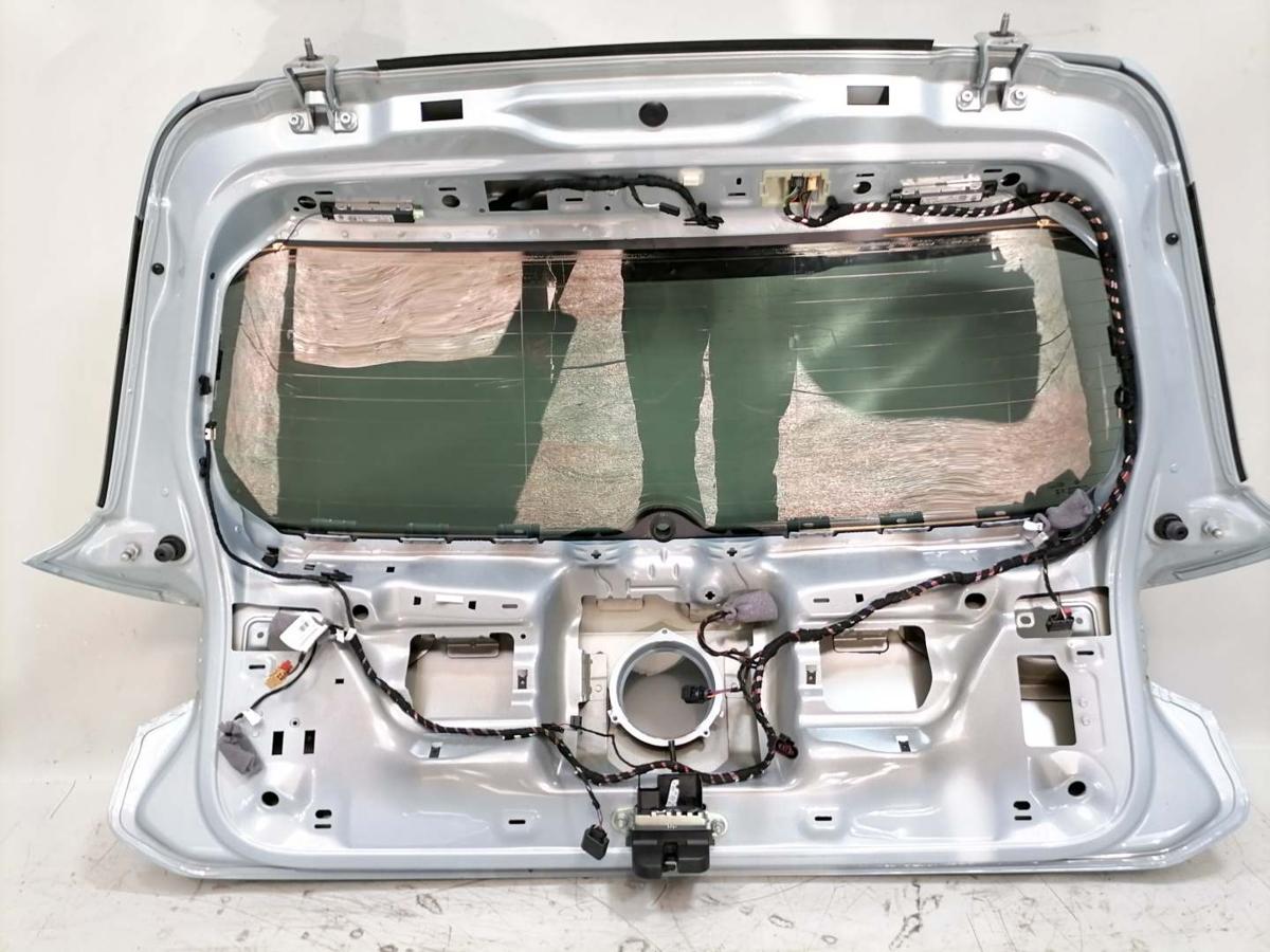 VW Golf 8 original Heckklappe mit Heckscheibe LV5L Christal Ice Blue Fließheck Bj.2024